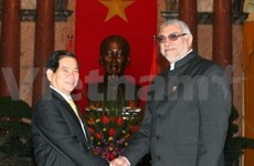 越南与巴拉圭加强多方面合作关系